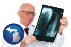 mi map icon and a radiologist looking at an x-ray image